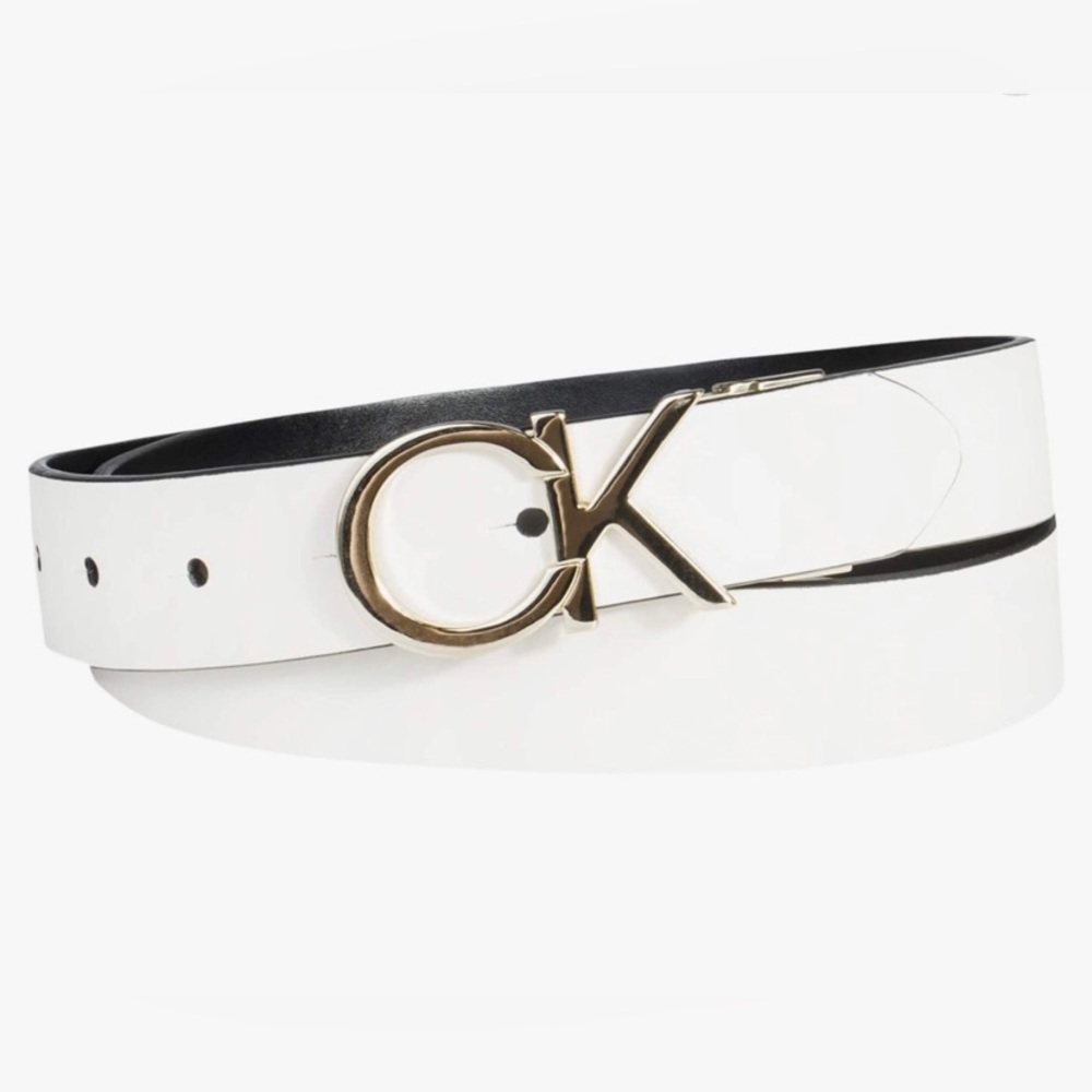 Women’s Calvin Klein reversible belt